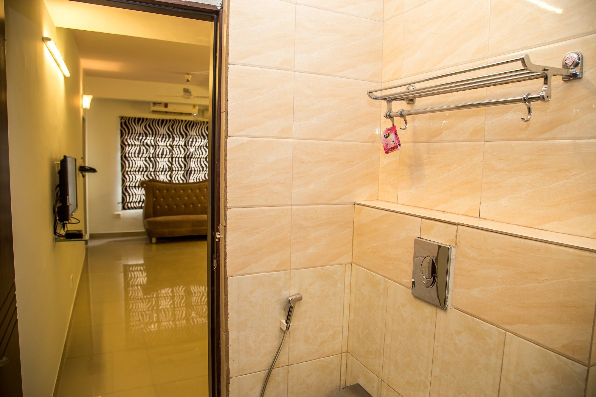 Collection O 29 Church'S Inn Near Cubbon Park Bangalore Esterno foto